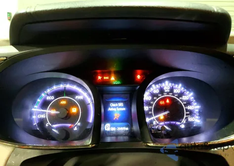 2015 Toyota Avalon Hybrid z USA, uszkodzony, nr VIN 4T1BD1EB9FU047294